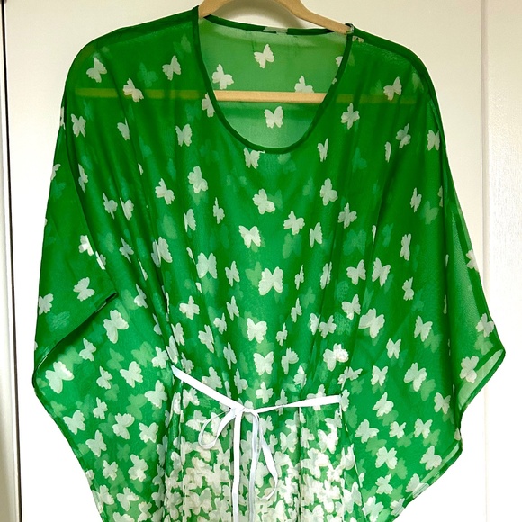 Poncho coverup - Butterfly semi sheer Shawl - Picture 4 of 11